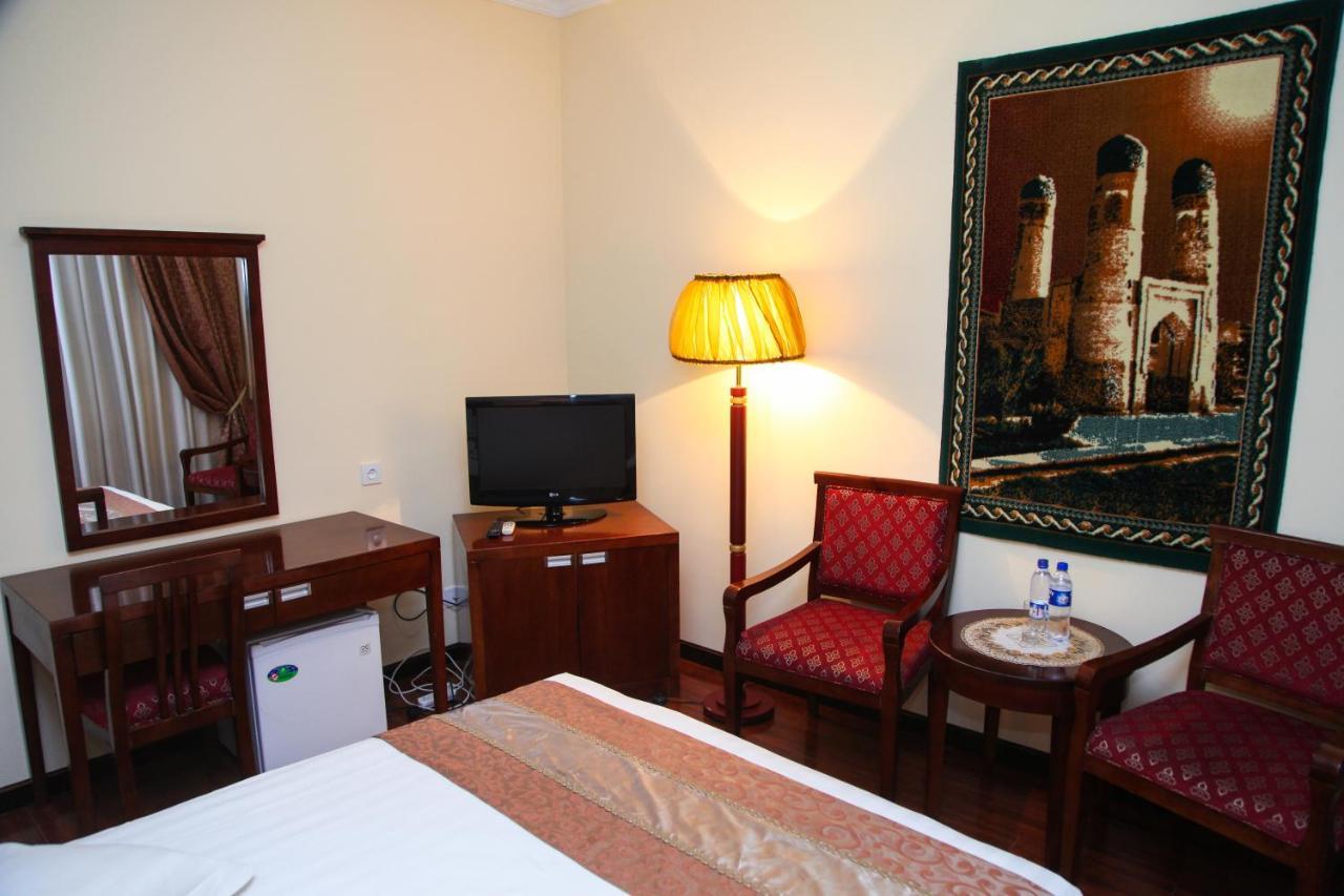 Hotel Kamelot à Boukhara Extérieur photo