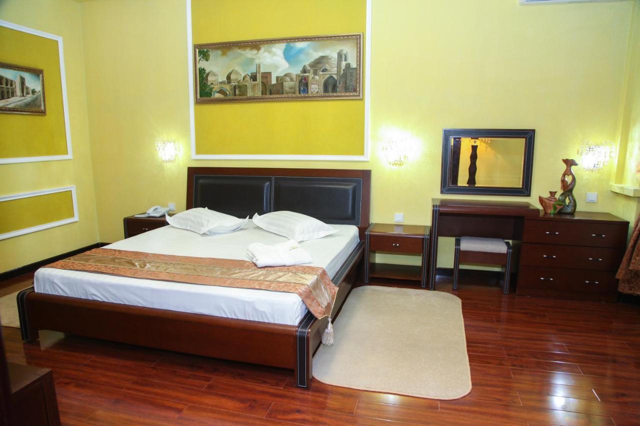 Hotel Kamelot à Boukhara Extérieur photo